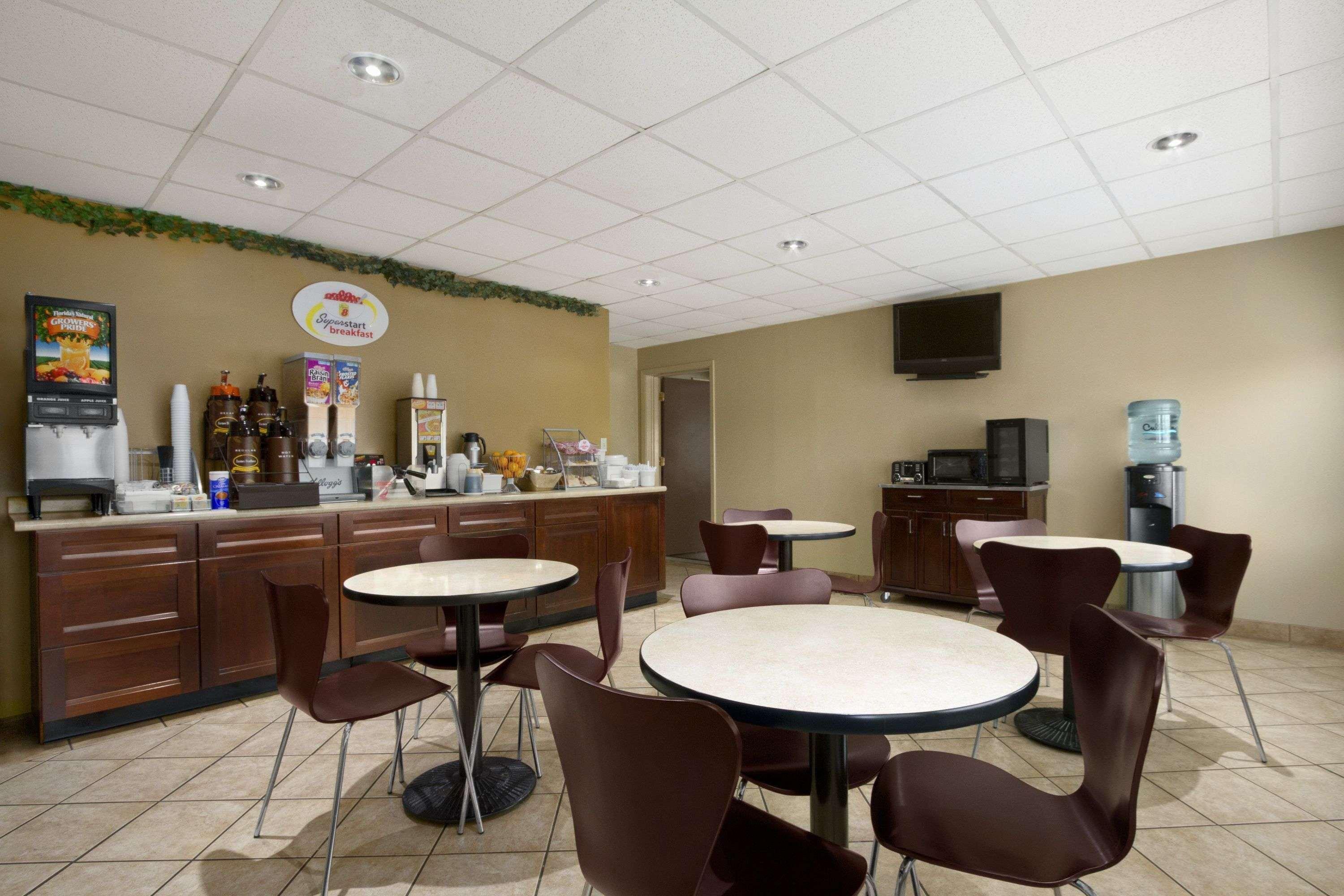 Motel Super 8 By Wyndham-Tupelo Airport Exterior foto
