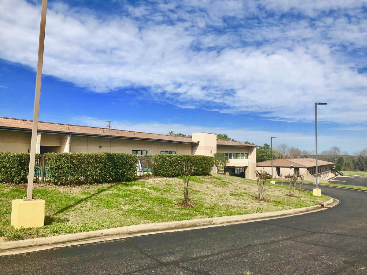 Motel Super 8 By Wyndham-Tupelo Airport Exterior foto