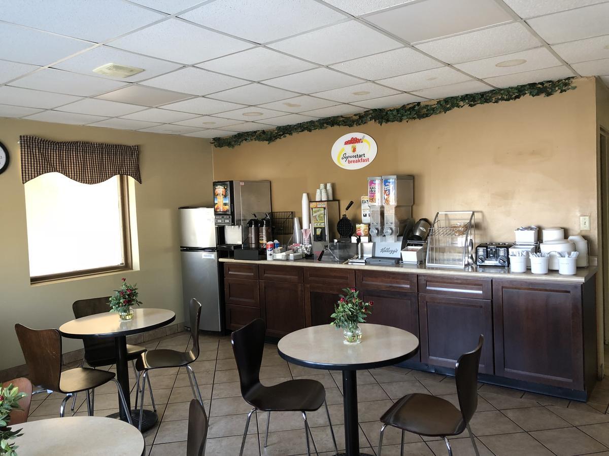 Motel Super 8 By Wyndham-Tupelo Airport Exterior foto